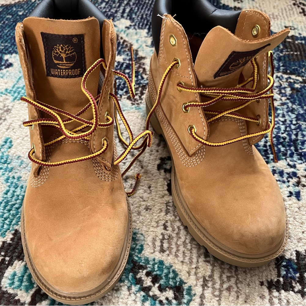 Timberland boys size 2 boots